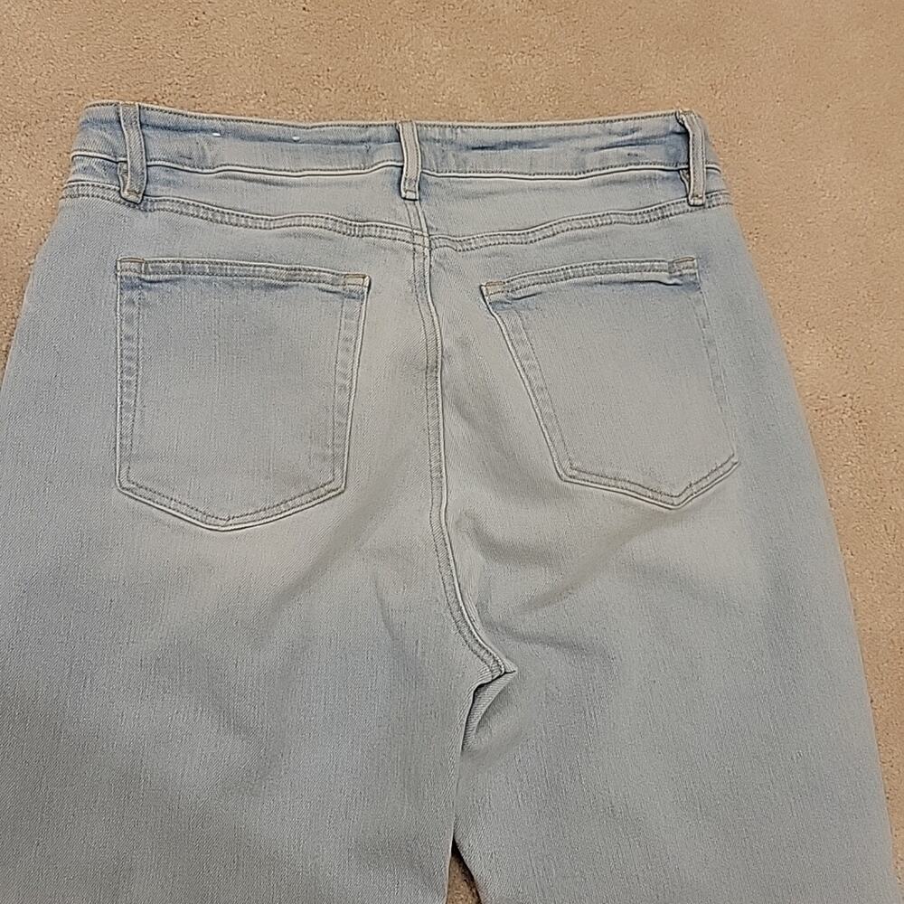 Womens LOFT Curvy Kick Crop Jeans High Size 10 30 Light Wash Denim Fray Hem - Picture 11 of 11